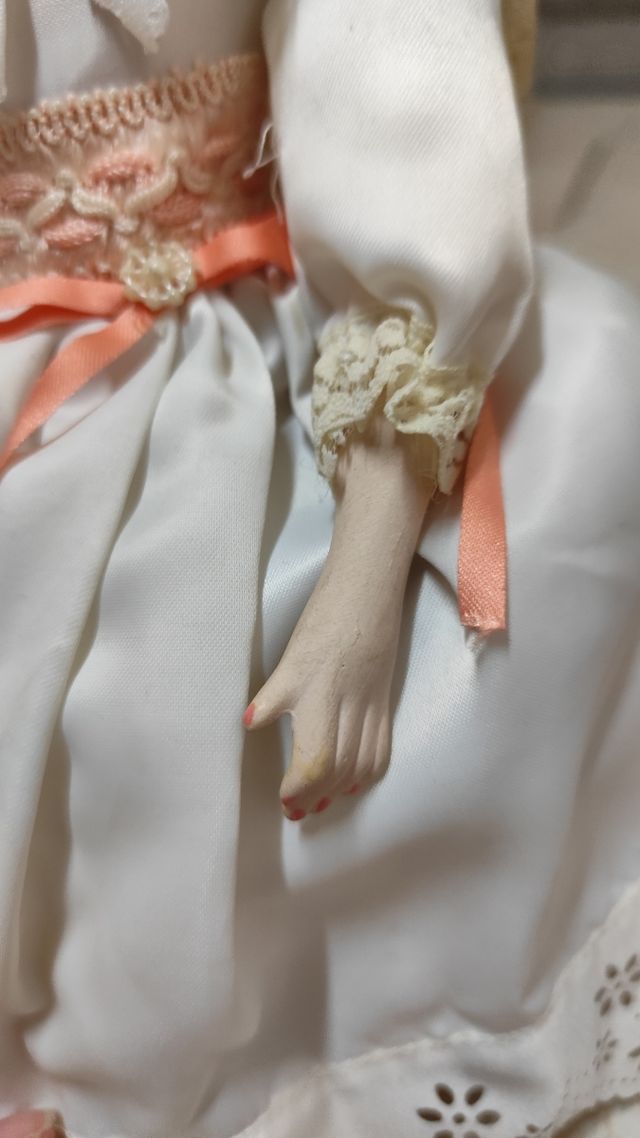 Muñeca de porcelana 