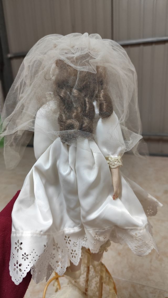 Muñeca de porcelana 