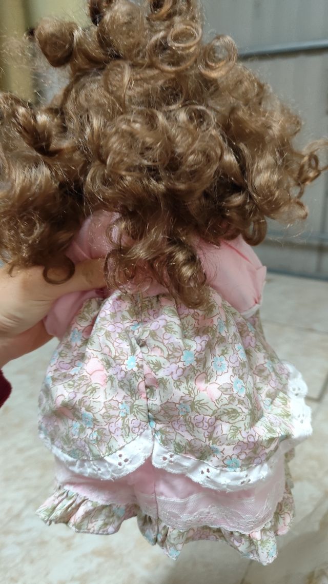 Muñeca de porcelana 