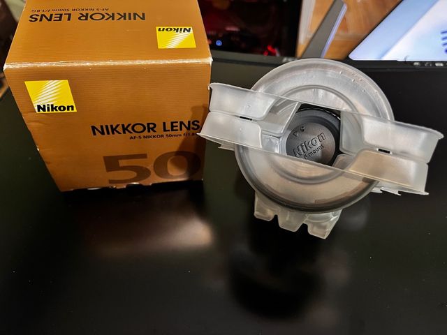 Nikon D7500  + lente + mochila
