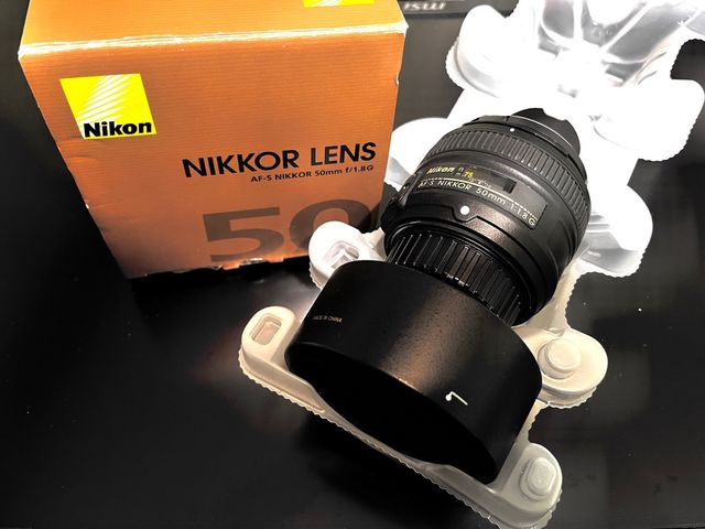 Nikon D7500  + lente + mochila