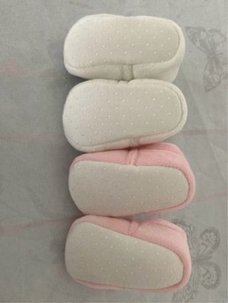 Scarpine/pantofole neonata nuove 1/6 mesi 