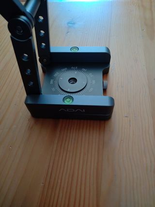 Trípode cámara de foto ,ADAI, nuevo.