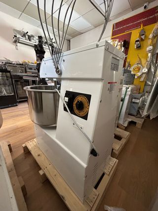 AMASADORA PARA 25KG DE MASA TOTAL