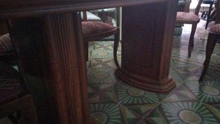Mesa de comedor mas sillas