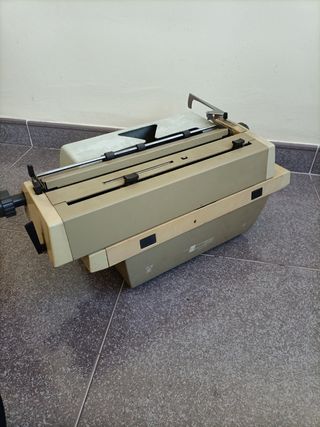 Maquina de escribir Optima Daro