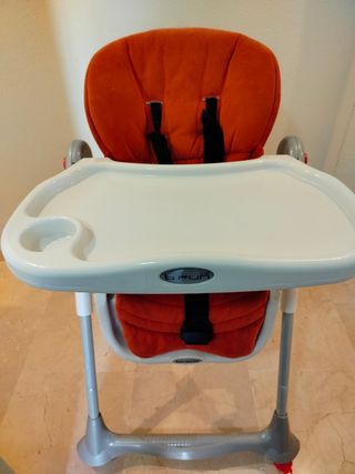 Trona bebé. Solo venta en persona