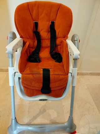 Trona bebé. Solo venta en persona