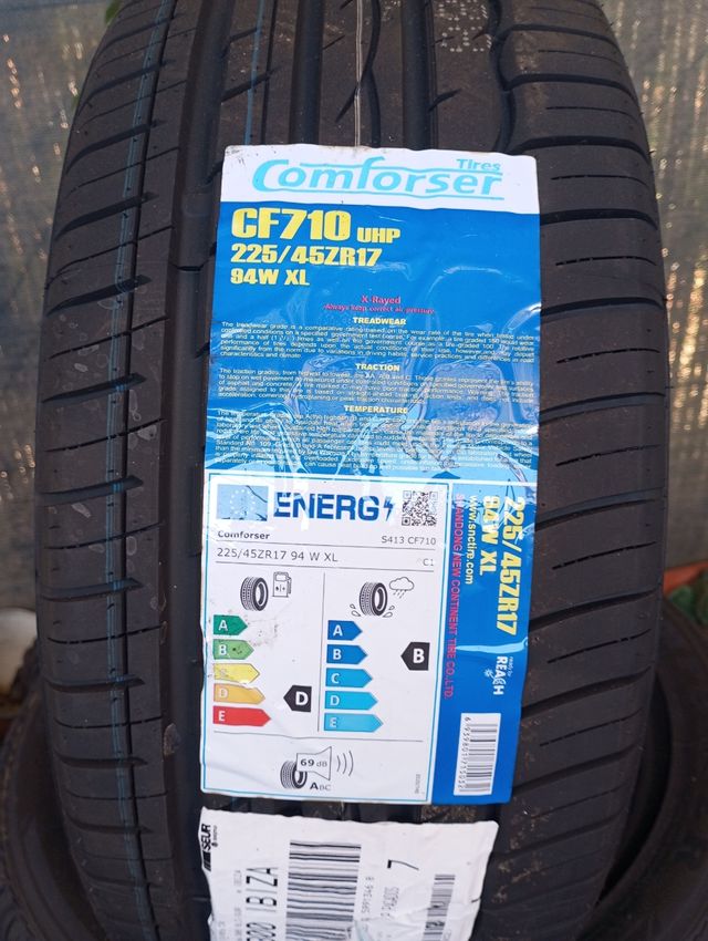 Neumático 225/45/17