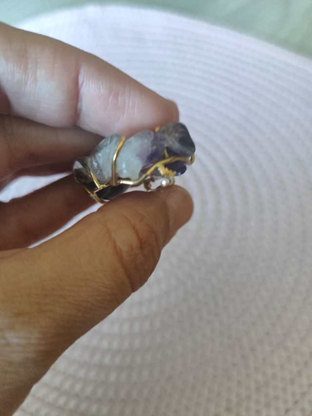 Spilla in oro e ametista