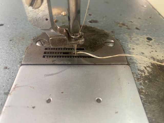 Maquina aparar para coser tira calzado