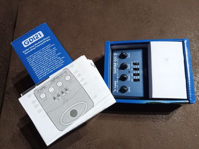 Pedal V-Tone guitar driver DI behringer