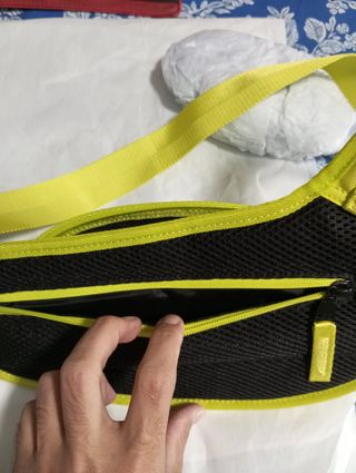 Bolso Diesel verde / amarillo flúor 