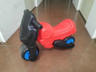 Correpasillos moto
