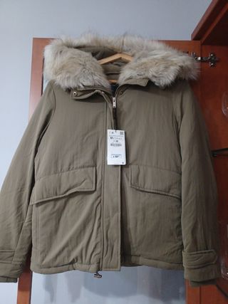 Chaquetón con gorro verde