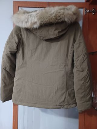 Chaquetón con gorro verde