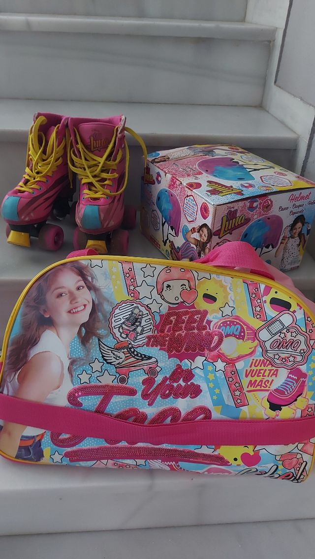 Patines , casco, protecciones y bolsa