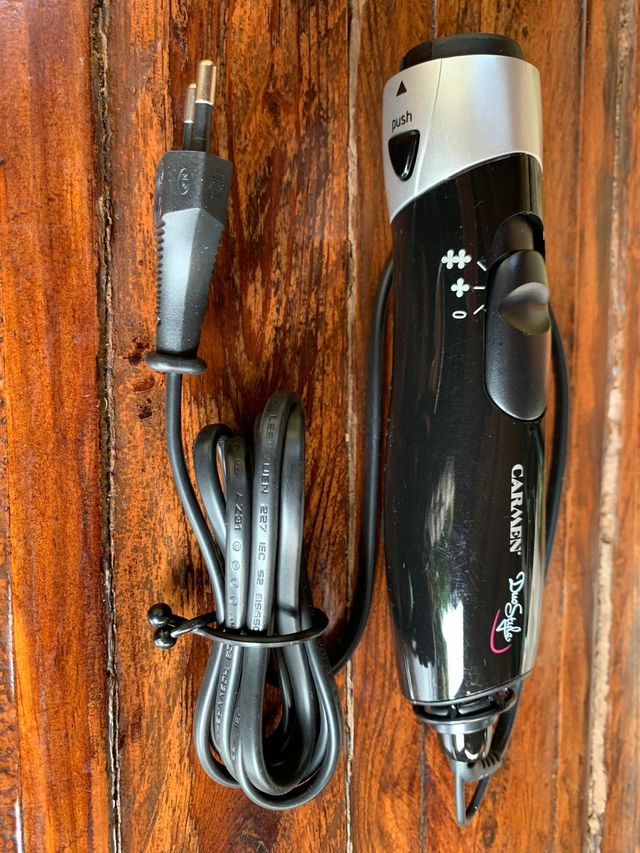 Secador de pelo de viaje nuevo