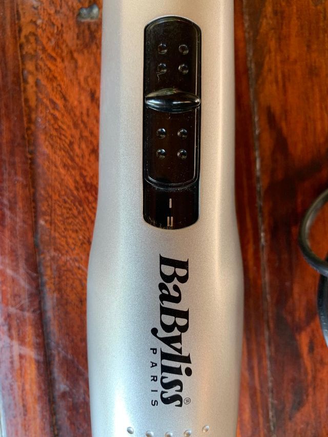 Secador moldeador de pelo