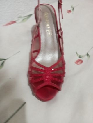 Tacón rojo novia 