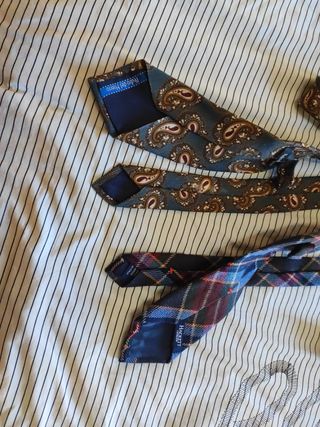 Corbata Hackett