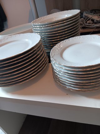 Vajilla de porcelana auténtica