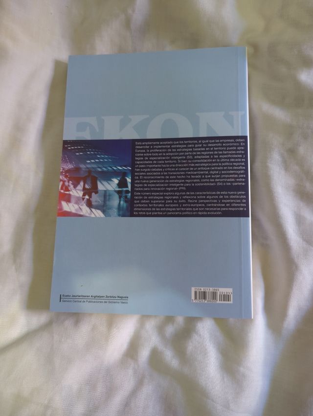 Libro "Economiaz II 2023 - 104" 