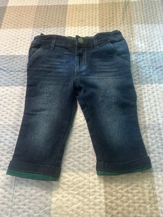 2 jeans + 1 camicia 4-6 mesi