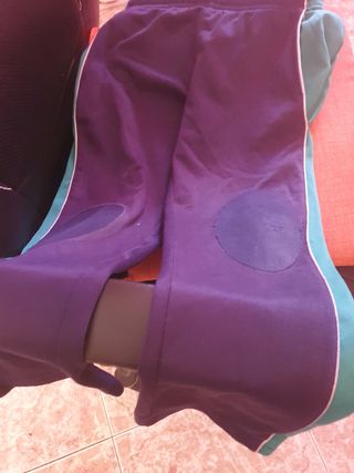 Vendo chándal de uniforme talla 8