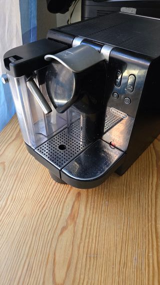 Cafetera de cápsulas Delonghi