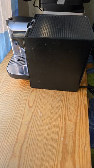 Cafetera de cápsulas Delonghi