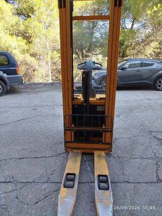 Apilador Jungheinrich 4780mm 1200kg