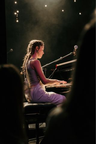 CLASES DE PIANO I CANTO L'ESCALA I BCN