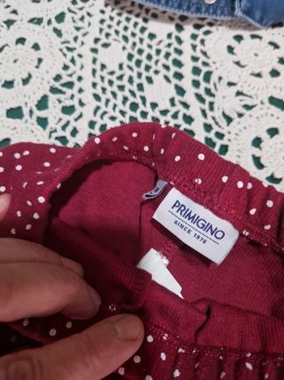 Due pantaloncini bimba tg 9 mesi