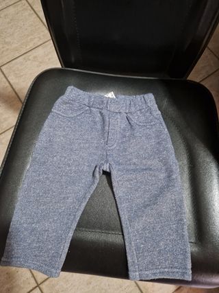 Due pantaloncini bimba tg 9 mesi