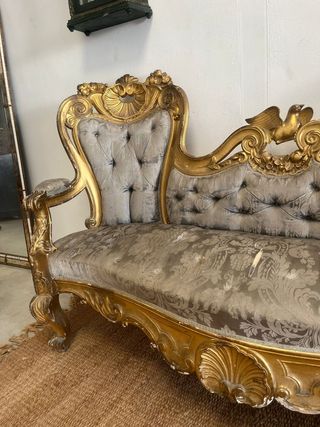 Sofá dorado de época barroca, (para restaurar).