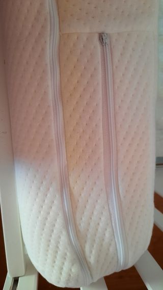 Colchón de cuna + funda impermeable