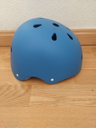 NUEVOS Casco bici y maillot para niño