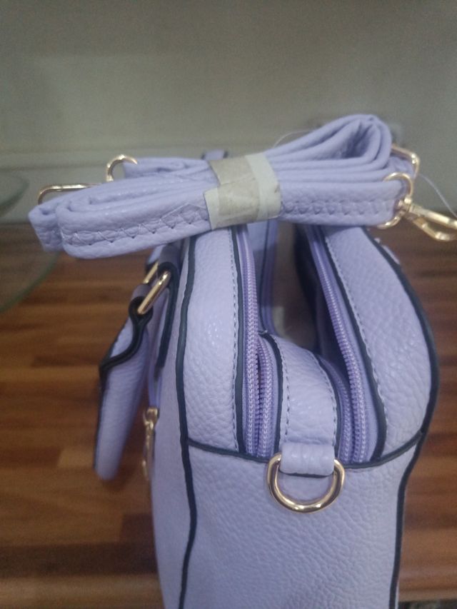 Bolso de mano y hombro.