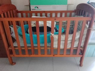 Cuna de madera