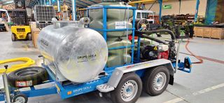 EQUIPO ARRASTRADO DE SUCCION Y LIMPIEZA