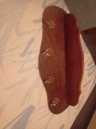 Percha antigua en muy buen estado