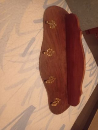 Percha antigua en muy buen estado