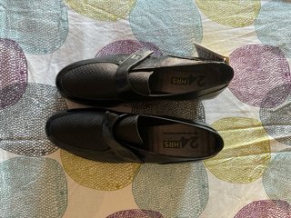 Zapatos negros señora 24HRS