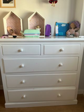 Comoda madera color blanco