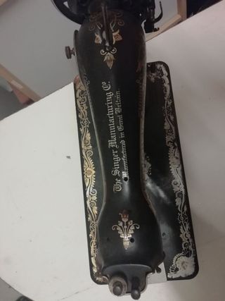 Antigua máquina de coser Singer