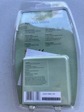 Ratón con forma de balón de futbol