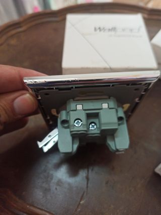 Interruptor de luz de 1 unidad con LED blanco