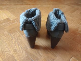 Botines tipo zuecos, talla 39,a estrenar