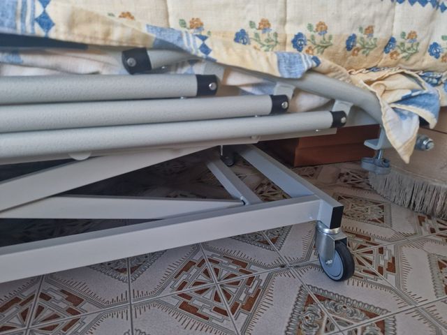 Cama mecánica con 7 meses de uso